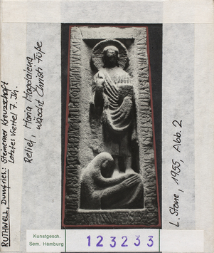 Vorschaubild Ruthwell, Dumfries: Steinerner Kreuzschaft, 7.Jh., Relief Maria Magdalena wäscht Christi Füße Diasammlung
